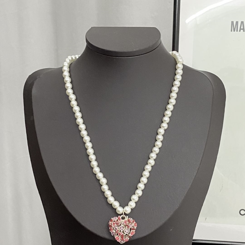 chr1st1an D10r necklaces